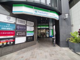 ファミリーマート高田馬場駅東店さん、オープン